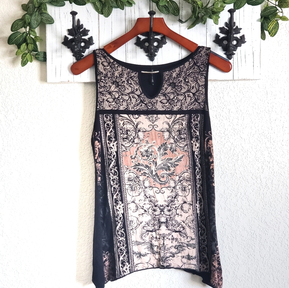 Skinny Minnie Tank Top Small